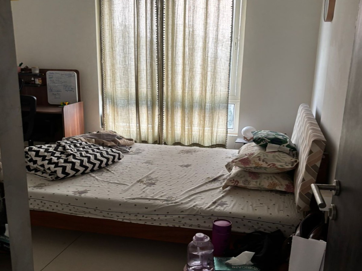 Female Flatmate Required | Private Room in 3BHK | Sipani Pennantia, Bannerghatta Bangalore | Only 6 minutes from WeWork, Bannerghatta No Brokerage