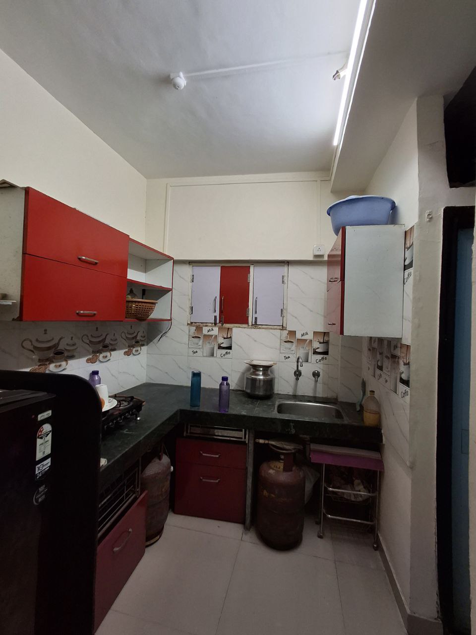 🏠 (Female Only) – Urgent Near prestigepoint shukravar peth - 1