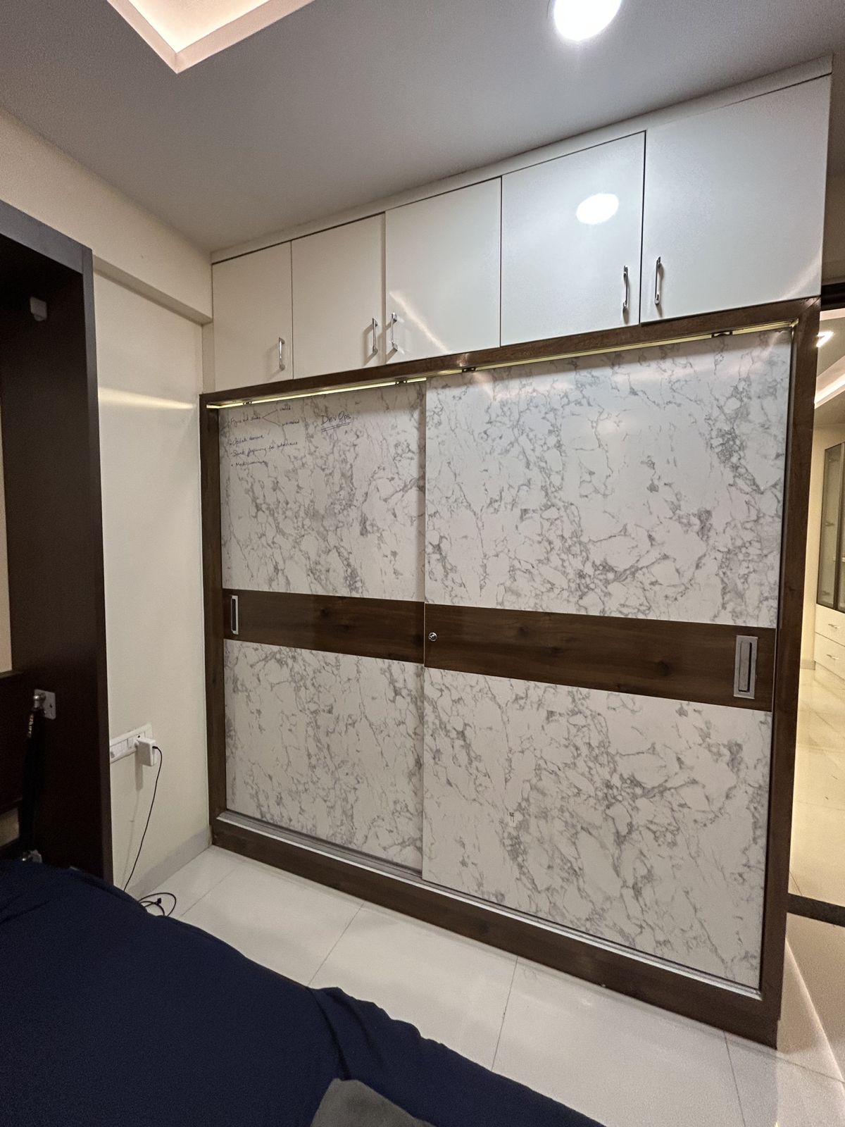 Looking for a Female Flatmate in a Fully Furnished 3BHK