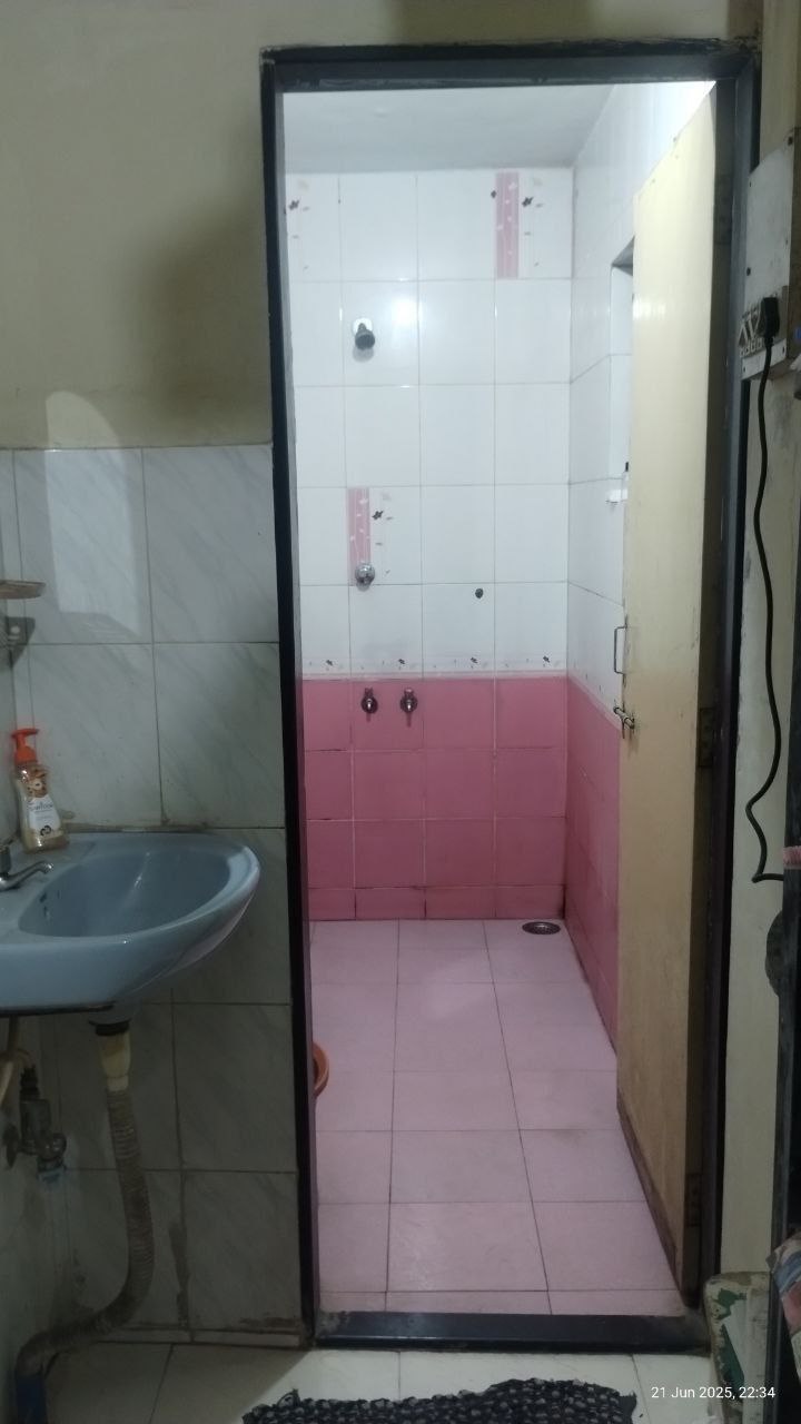 Urgent Requirement: 1 Room Partner Needed (Male Only)