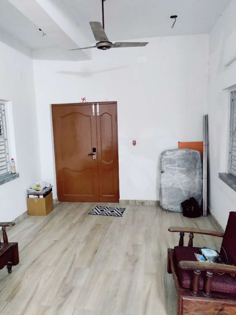 Ladies PG Available – New Town, Action Area 3, Opposite Downtown Mall, Kolkata