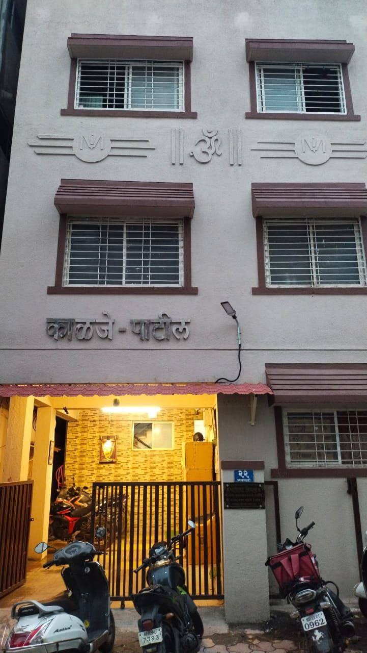 PG for boys available only 4 person